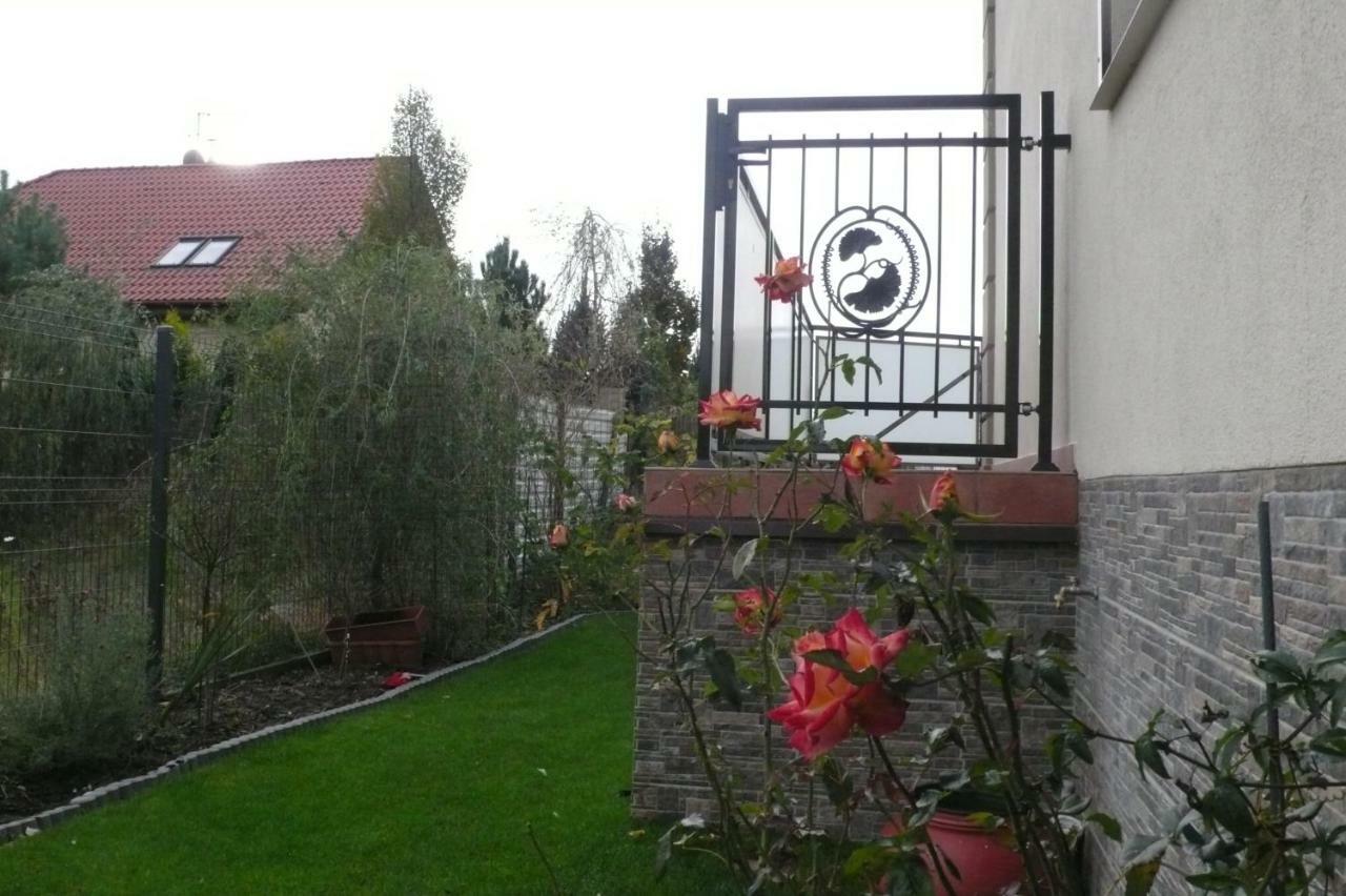 Banana Apartment Stary Toruń Buitenkant foto